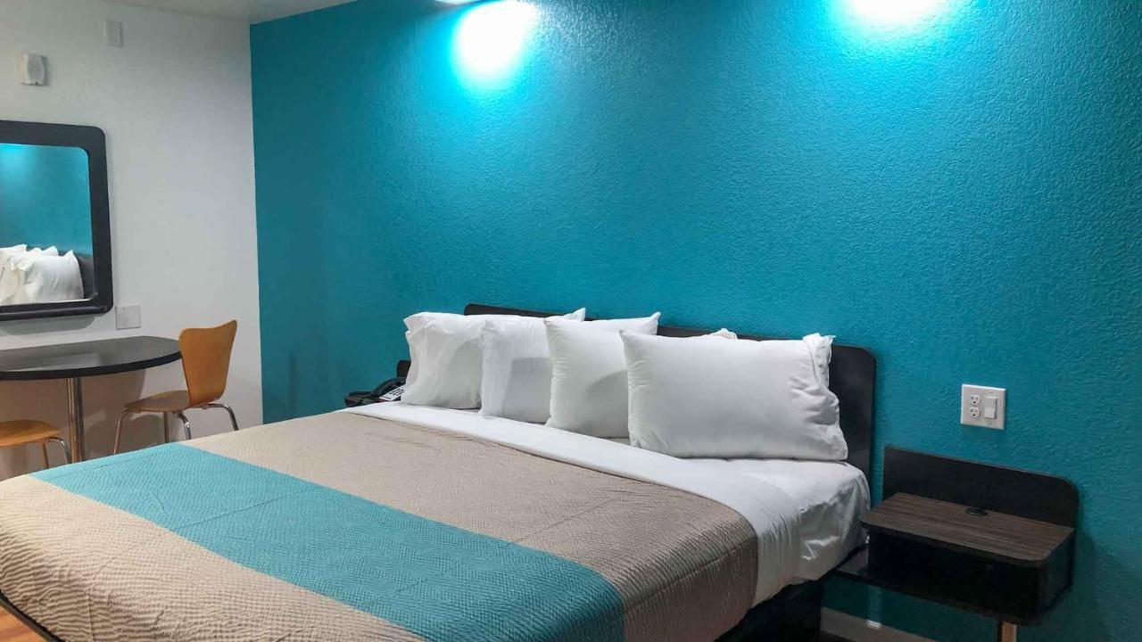 Hotel 6-temple, Tx